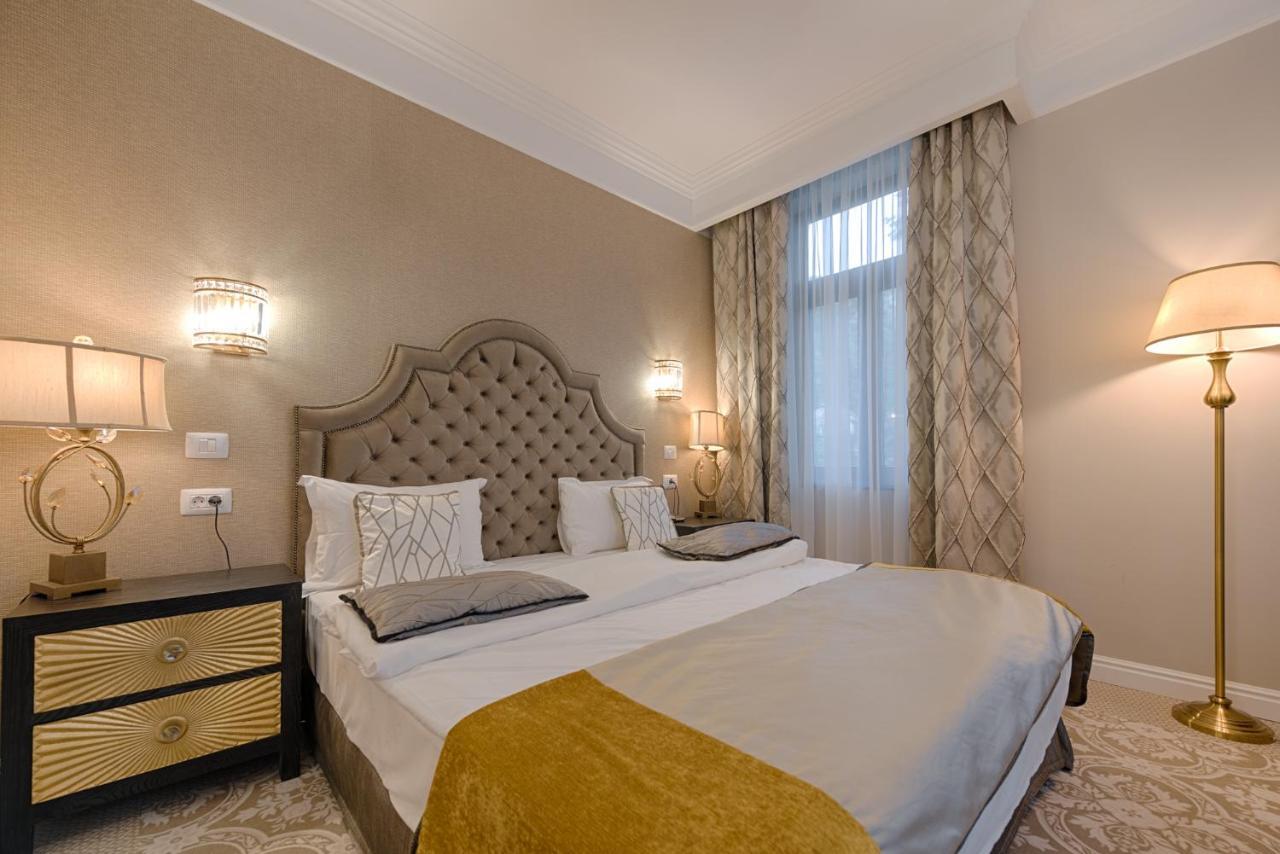 Hotel Versay Băile Herculane Eksteriør billede