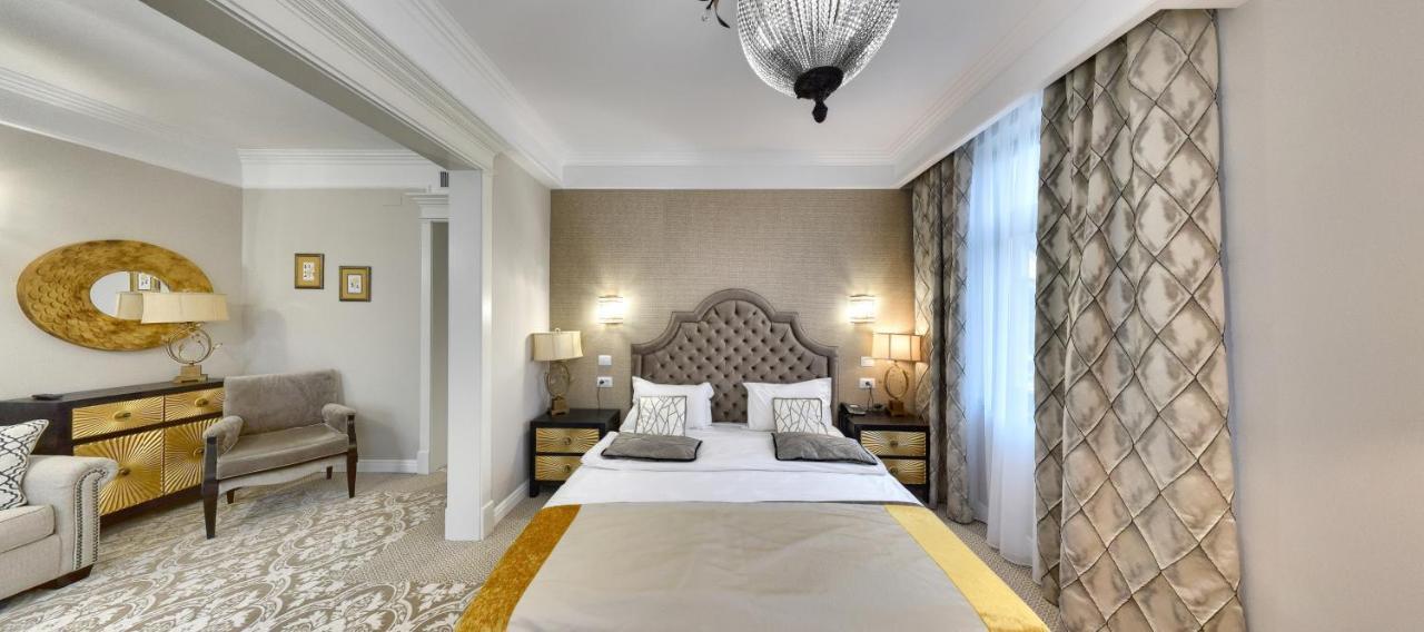 Hotel Versay Băile Herculane Eksteriør billede